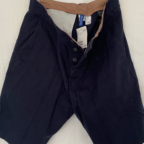 DIVIDED - Mens shorts - Size 30 - Picture 1 of 4